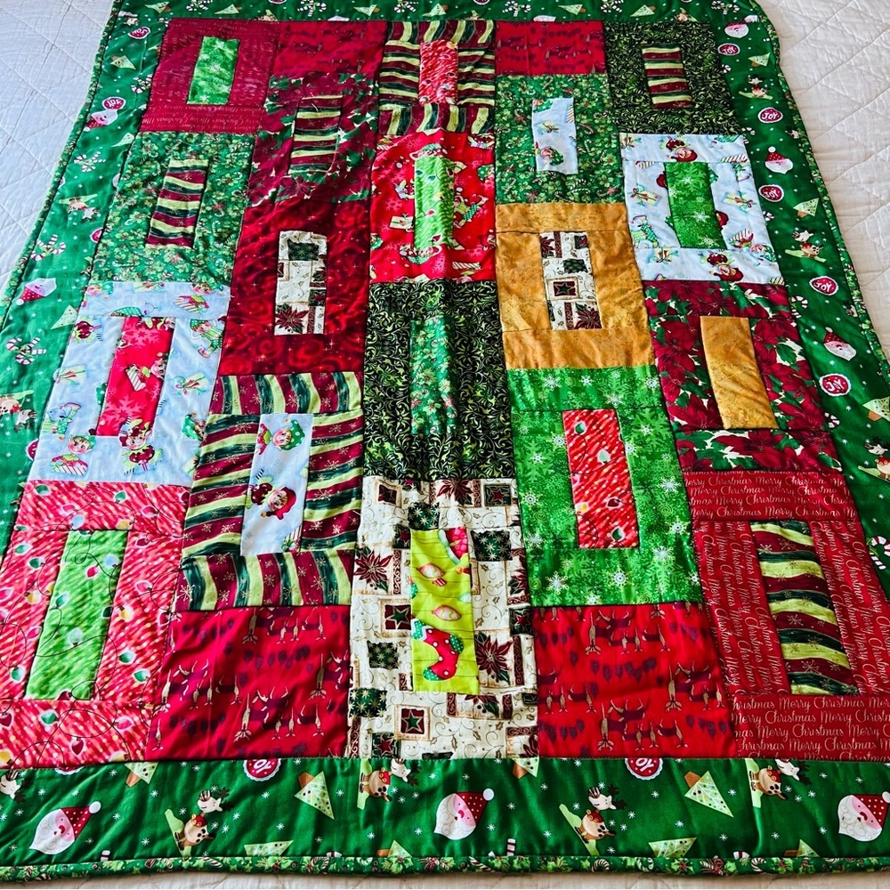 New Handmade Christmas Patchwork Quilt – 36” x 46” – Cozy Holiday Lap Blanket